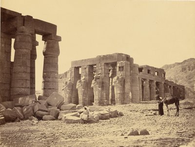 Das Ramesseum von El-Kurney, Theben, Zweite Ansicht von Francis Frith