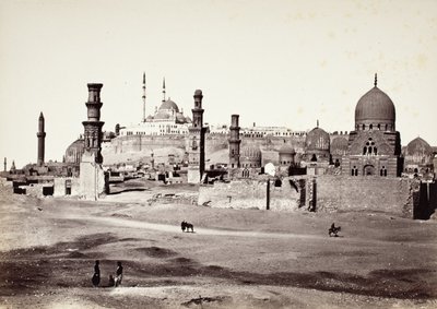 Gräber auf dem südlichen Friedhof in Kairo von Francis Frith