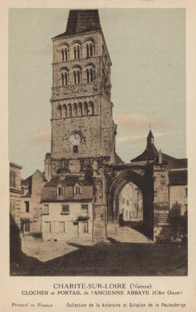 Charité-sur-Loire, Glockenturm und Portal der alten Abtei von French Photographer