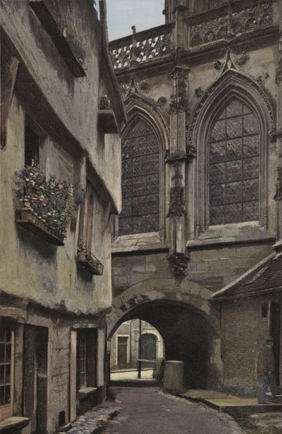 Falaise, Kirche der Dreifaltigkeit, Durchgang unter dem Chor von French Photographer