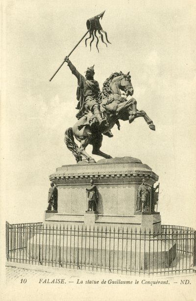 Falaise, Die Statue von Wilhelm dem Eroberer, ND von French Photographer