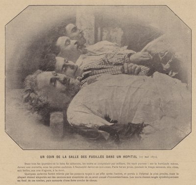 Die Kommune von Paris, Eine Ecke des Saals der Erschossenen in einem Krankenhaus, 27. Mai 1871 von French Photographer