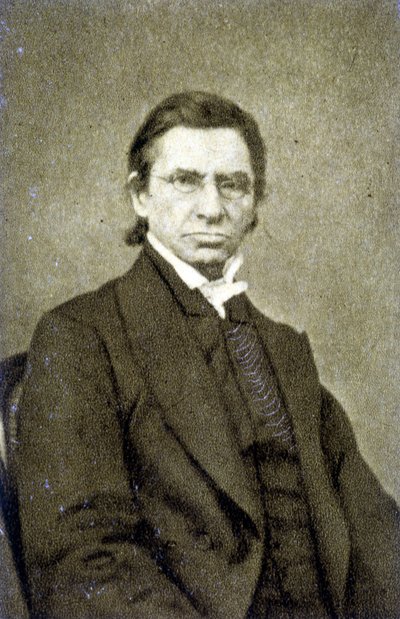 Porträt von Maximilian Emile Littré (1801 - 1881) im Jahr 1869 von French Photographer
