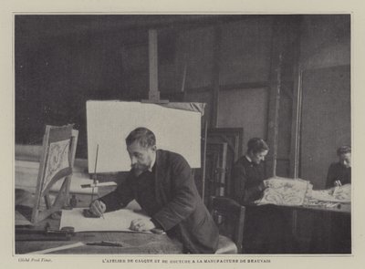 Zeichen- und Nähwerkstatt in der Beauvais-Teppichmanufaktur, Frankreich von French Photographer
