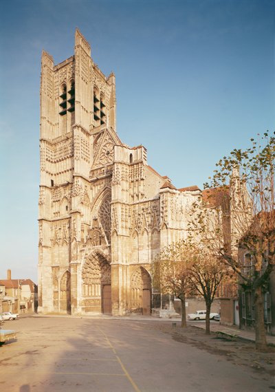Gesamtansicht der Westfassade, erbaut im 13.-14. Jahrhundert von French School