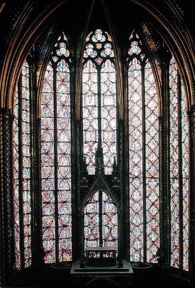 Das Buntglasfenster im Chor der Oberkapelle, 1246-48 von French School