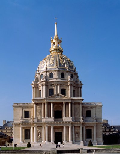 Ansicht des Hôtel des Invalides, ein Pariser Denkmal, dessen Bau von Ludwig XIV. 1670 angeordnet wurde von French School