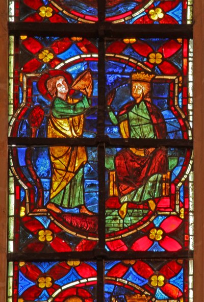 Fenster w212, Darstellung einer Szene aus der Legende von Johannes: der Heilige trinkt den vergifteten Kelch von French School