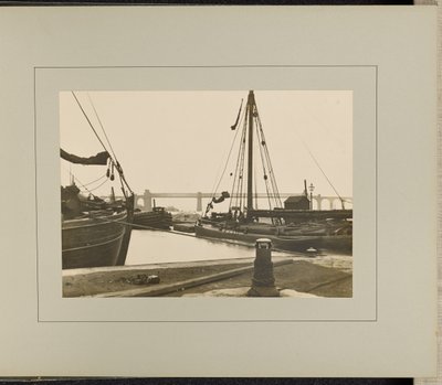 Runcorn - Alte Kai-Docks von G. Herbert and Horace C. Bayley