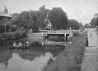 Sonning Lock: On the Thames, c1896 von G. W. Wilson and Company