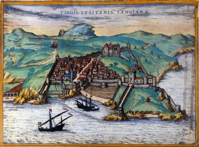 Ansicht der befestigten Stadt Tanger und der Küste, Marokko. Drei Schiffe ankern in Küstennähe. In „Ciuitates orbis terrarum Liber primus“ von Georgius Braun und Franz Hohenberg, Köln 1582 von Georg Braun and Hogenberg Franz