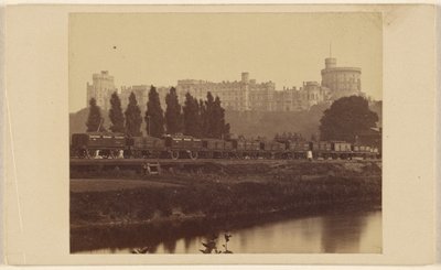 [Schloss Windsor, gesehen vom Fluss Thames] von George Washington Wilson