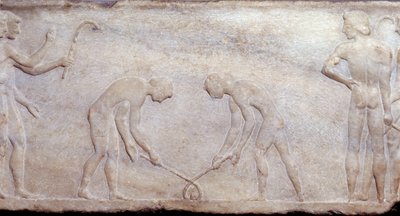 Kunst des antiken Griechenlands: Ballspiel mit Lacrosse (Prinzip des heutigen Hockeys). Flachreliefskulptur. Athen, Archäologisches Museum von Greek