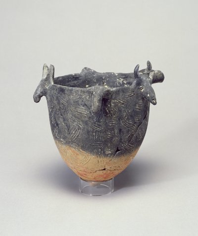 Tulpen-Schale mit Stierköpfen, Zypern, 2400-2200 v. Chr. von Greek School