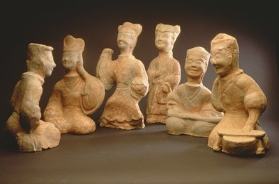 Gruppe von Musikern, Tänzern und Dienern von Han Dynasty Chinese School