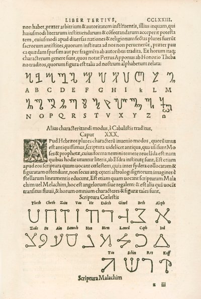 Thebanisches Alphabet (Honorianisches Alphabet oder die Runen des Honorius) und himmlisches Alphabet (Scriptura Malachim oder Engelschrift). Gravur aus Heinrich Cornelius Agrippa von Nettesheim (1486-1535) De occulta philosophia libri tres von Heinrich Cornelius Agrippa von Nettesheim
