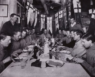 Captain Scotts Geburtstagsfeier von Herbert Ponting