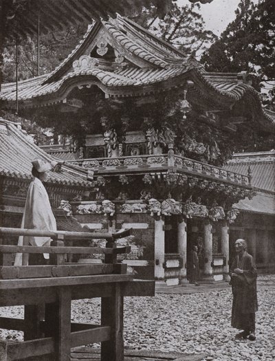 Das Yomei-Tor in Nikko (s/w Foto) von Herbert Ponting