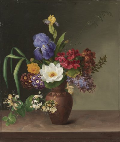 Vase im griechischen Stil mit Iris, Flieder und Geißblatt von Hermania Neergaard