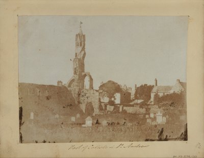 Das Westende von St. Andrews und das Kathedralenviertel von Nordosten von Hill and Adamson Adamson