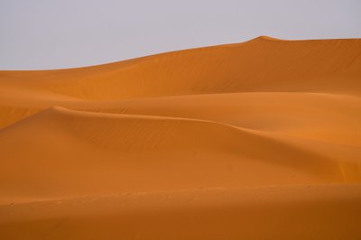 Sanddünen von Erg Chebbi, Sahara-Wüste in Marokko, 2022 von Ira Block