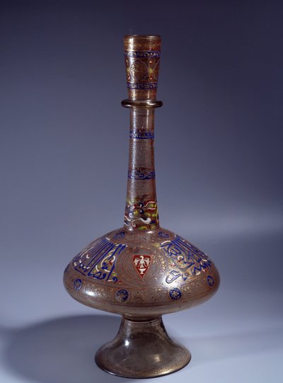 Islamische Kunst: Flasche mit langem emailliertem Glas-Hals des Vizekönigs Tuquztemur. Ca. 1345. Aus Ägypten oder Syrien. Paris, Louvre von Islamic School