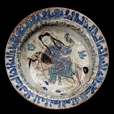 Islamische Kunst: Falknerreiter auf einer Keramikschale. Anfang des 13. Jahrhunderts. Aus Iran. Paris, Louvre Museum von Islamic School