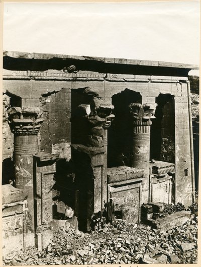 Pronaos des Tempels von Mandulis, Kalabsha, Ägypten, Fotografie von Antonio Beato von Italian Photographer