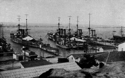 Taranto, Regie Navi Roma, Napoli, San Giorgio vor Anker im Mar Piccolo (s/w Foto) von Italian Photographer