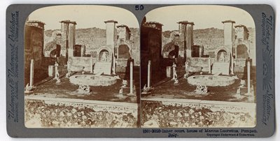 Das Haus des Marcus Lucretius, Pompeji, aus der Underwood Travel Library, 1895 von Italian Photographer