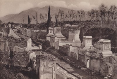 Via Delle Tombe, Straße der Gräber von Italian Photographer