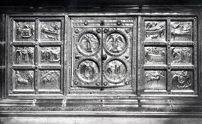 Rückseite des Wulvinius-Altars, geschenkt von Angilberto II im Jahr 835 von Italian School