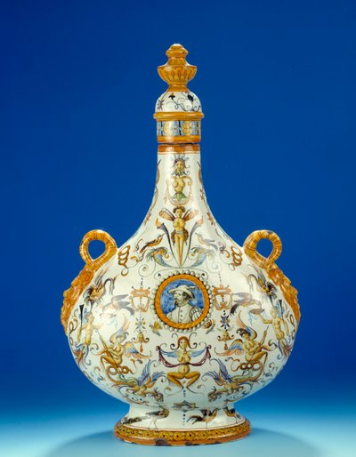 Vase in Form eines Kürbisses aus Majolika (Maiolica) aus den Fayence-Fabriken von Fontana in Urbino, Italien von Italian School
