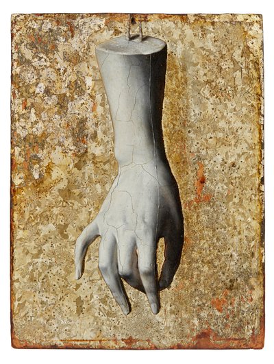 Stillleben einer fein skulptierten weiblichen Hand von Italian School