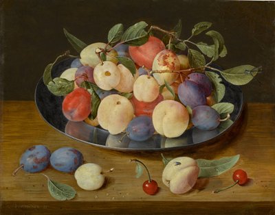 Stillleben mit Pflaumen und Pfirsichen auf einem Zinnteller, mit Pflaumen, einem Pfirsich und Kirschen, alles auf einem Tisch von Jacob van Hulsdonck