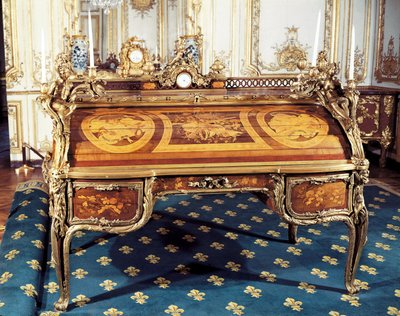 Louis XV Stil: Das Büro des Königs von Jean Henri Riesener