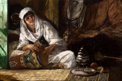 Inneres eines Harems in Marokko, Detail: Frau spielt die Derbouka von Jean Joseph Benjamin Constant