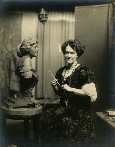 Mrs. Paulding Farnham, ca. 1905-40 von Jessie Tarbox Beals