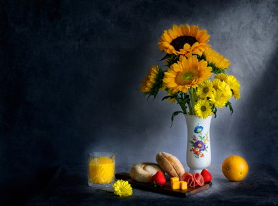 Sonnenblumen Frühstück Stillleben von Jie Fischer