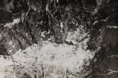 Album "Meine weltkriegs - Erinnerungen Südwestfront (Kärnten, Italien, Südtirol) 31/03/1915-12/11/1918 - Josef Zohles Wien": Luftaufnahme der Kriegszone von Josef Zohles