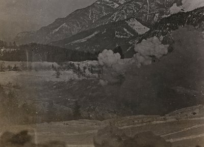 Album "Meine Weltkriegs-Erinnerungen Südwestfront (Kärnten, Italien, Südtirol) 31/03/1915-12/11/1918 - Josef Zohles Wien": Bombardierungen von Josef Zohles