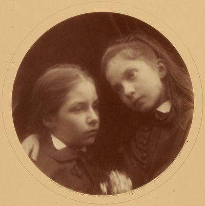 [Margaret und Adeline Norman] von Julia Margaret Cameron