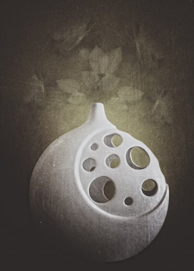 Moderner Lotus Vase von Kahar Lagaa