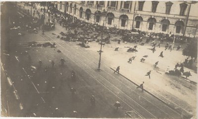 Regierungstruppen schießen auf Demonstranten, 4. Juli 1917, 1917 von Karl Karlovich Bulla