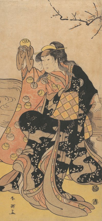 Der vierte Iwai Hanshiro als Frau, die eine Kristallkugel hält und am Ufer tanzt von Katsukawa Shun
