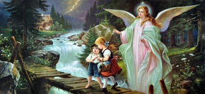 Ein Schutzengel beschützt zwei Kinder, die einen Fluss auf einer alten Holzbrücke überqueren, Anfang des 20. Jahrhunderts von Alec Hunter
