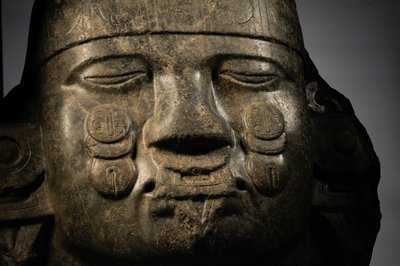 Größte Azteken, Mexiko-Stadt, Mexiko, Grüner Stein, Coyolxauqui Göttin, 2008 von Kenneth Garrett