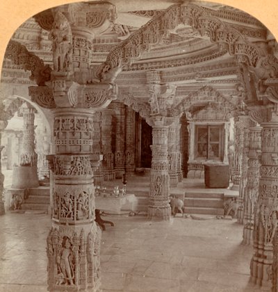Innenraum, Dilwara-Tempel, Mount Abu, Indien, 1901 von Keystone View Company