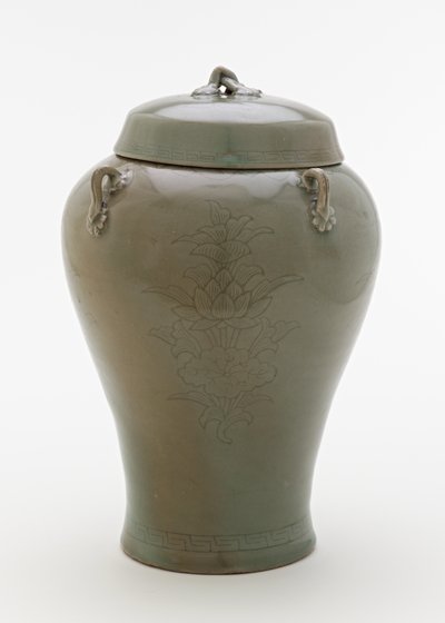 Krug mit eingeritztem Lotusblütendesign, zweite Hälfte des 12. Jahrhunderts von Korean School