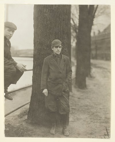 Bleach Room Boy, Leon Halcourt, 16 Jahre alt, Lawrence, Massachusetts von Lewis Wickes Hine
